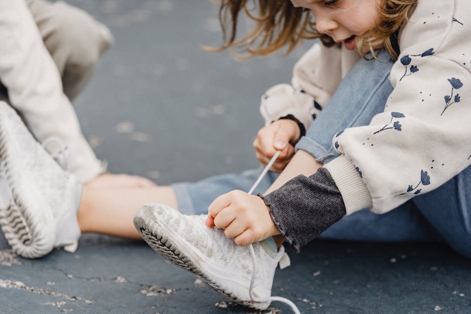  passende Socken für braune Schuhe und Jeans